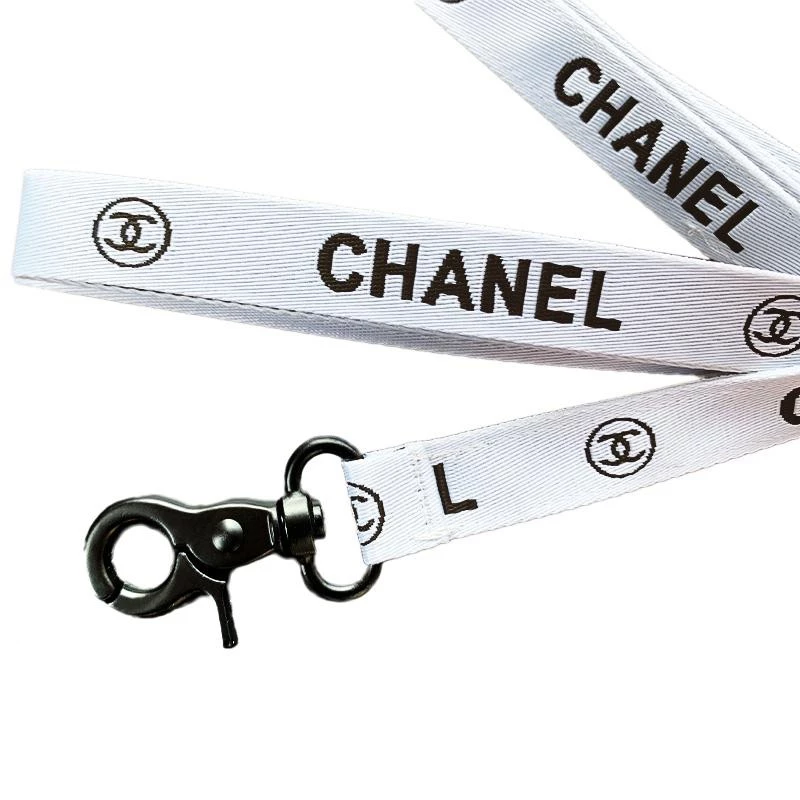 Chanel dog leash in white colour