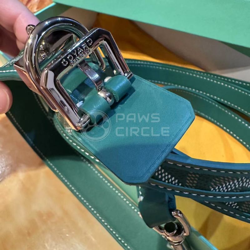 Goyard dog outlet collar and leash